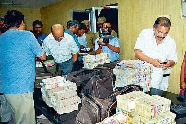 income-tax-warnings-for-black-money-holders