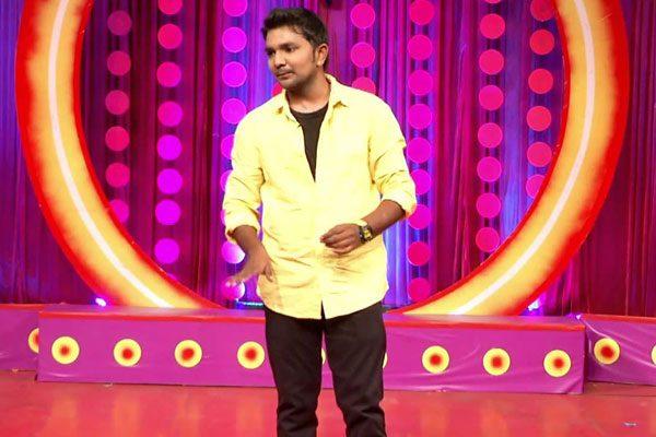 jabardath-comedian-road-accident