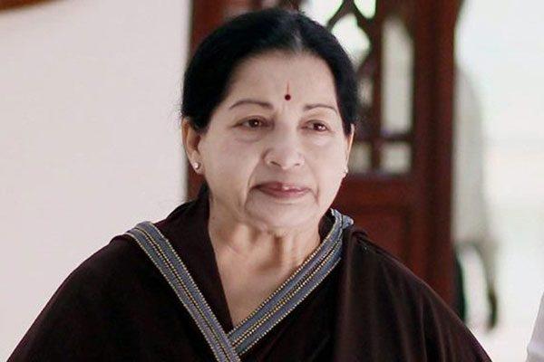 jayalalitha-had-cardiac-arrest-shifted-to-icu