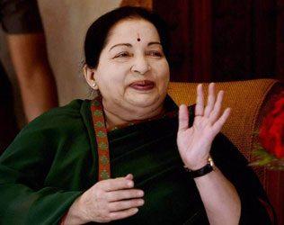 jayalalithaa-used-to-eat-chocolates-secretly-in-assembly