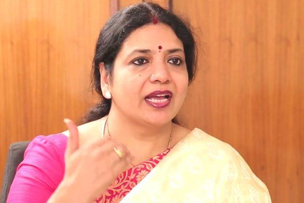 Jeevitha Felt Chiranjeevi PRP Merger Was Disgusting