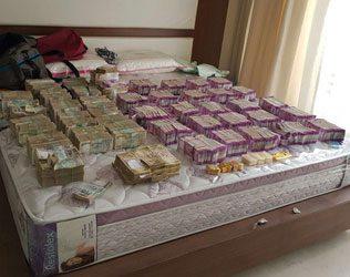 pink-is-the-new-black-money-demonetization