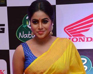 Actress Poorna Real Name Is 'Shamna Kasim'