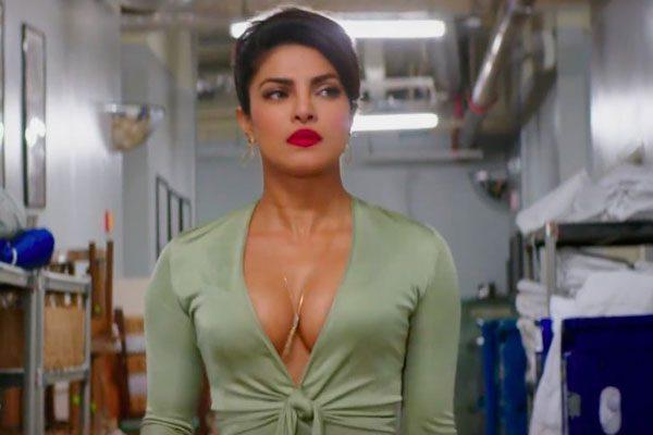 priyanka-chopra-gets-ignored-in-baywatch-trailer