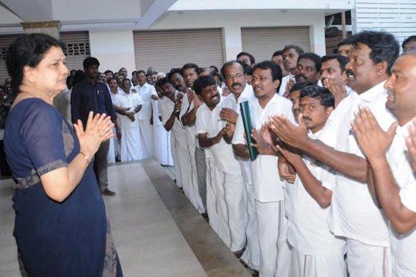sasilaka-natarajan-inauguration-as-tamilnadu-cheif-minister