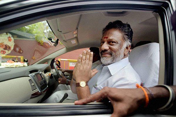 tamilnadu-chief-minister-panneerselvam-to-resign