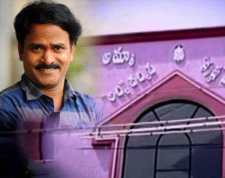 venu-madhav-named-all-his-ten-houses-after-director-krishna-reddy