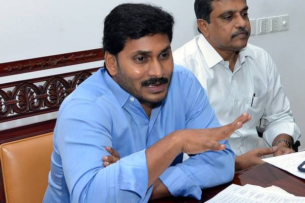 YS Jagan in Soup - ED Makes a Key Decision