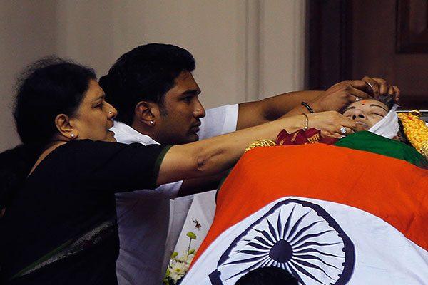 chief-minister-jayalalithaa-death-mystery