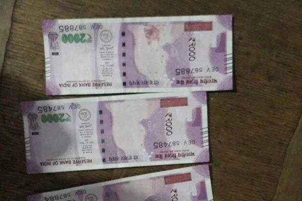 2000-notes-without-gandhi