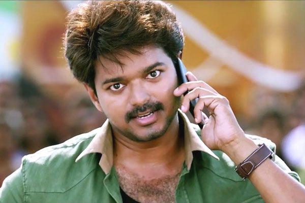 Bairavaa Trailer Talk Mass...Oora Mass