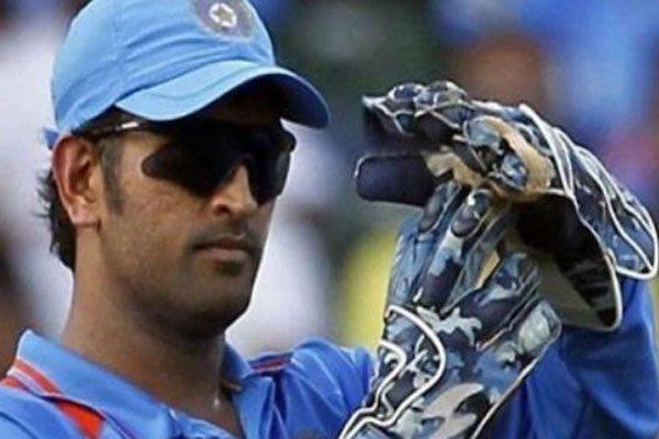 MS Dhoni Virat Kohli one day match