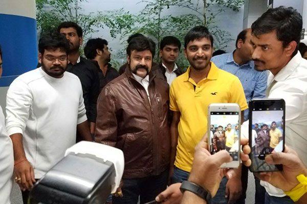 Nandamuri Balakrishna Lands in US to Push Gautamiputra Satakarni
