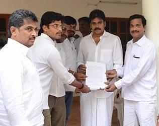 Pawan Kalyan as Brand Ambassador for Handloom industry in Andhra Pradesh and Telangana