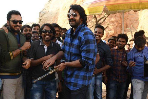 prabhas-hardcore-action-doctors-team-stationed-baahubali-2