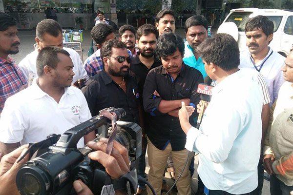 Sampoornesh-Babu-Arrest in Vizag