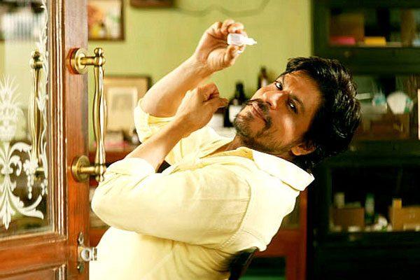 ShahRukh Khan Act Irritating Fans