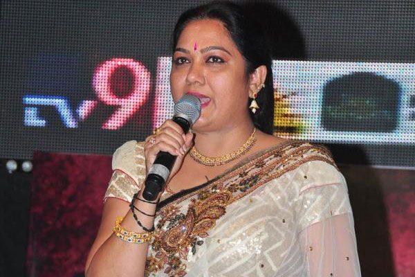 telugu-actress-hema-on-chandrababu-naidu-supports-kapu
