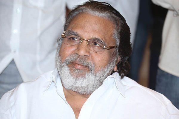 filmmaker Dasari Narayana Rao put on ventilator