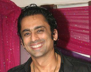 Anuj Saxena suddender in Delhi Court