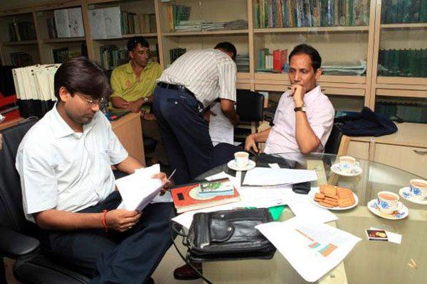Demonetization - Income Tax Scanner to Go on for Two Years (2)