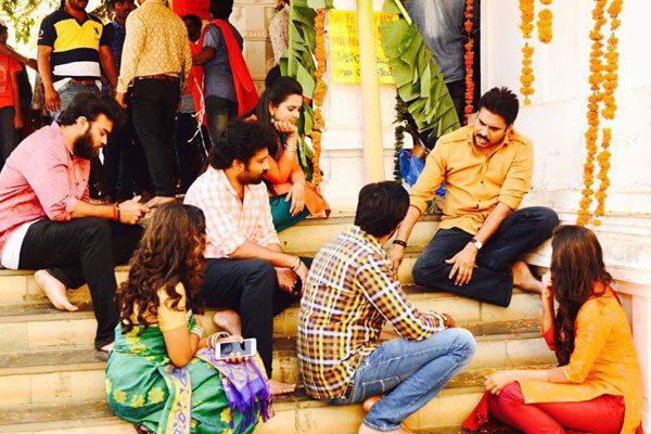 Gossip Feast Ahead For Pawan Kalyan ‘Movie Fans’