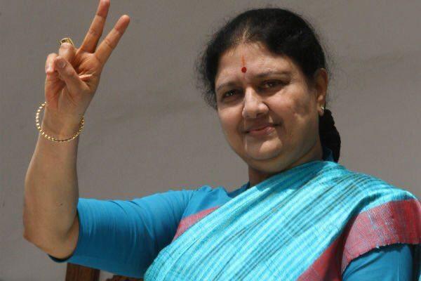 High Drama Delays Sasikala's Elevation