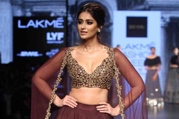 Ileana D'Cruz Hiding Marriage for Little Mystery!