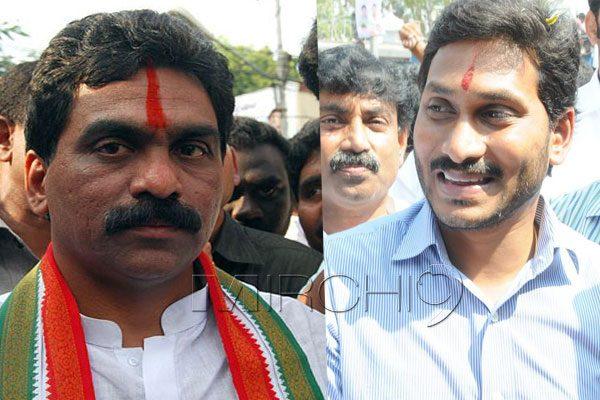 Jagan-Keen-on-Bringing-Lagadapati-Rajagopal-to-YSR-Congress