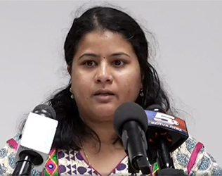 Kansas-Shooting---Srinivas-Kuchibhotla-Wife-Sunayana-Dumala-Talks-to-Media