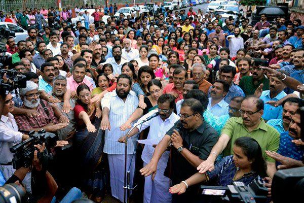 Mollywood-Producers-Association-Protest-on-actress-bhavana-molestation