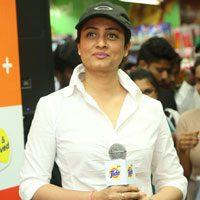 Namrata Shirodkar At Big Bazaar Photos