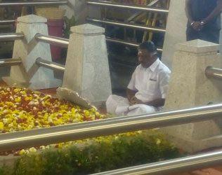 O Panner Selvam Revolts Anti-Climax to Sasikala NatarajanO Panner Selvam Revolts Anti-Climax to Sasikala Natarajan