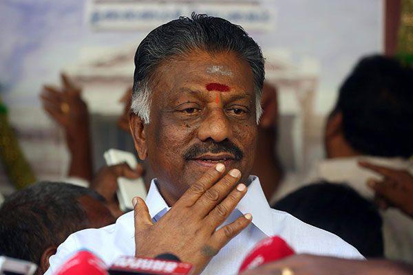 Panneerselvam Accepts Defeat Before the Floor Test?