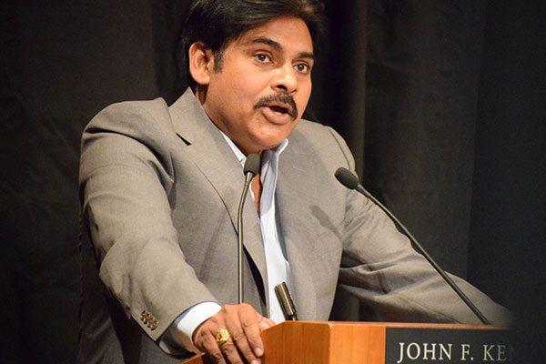 Pawan-Kalyan makes fans fools