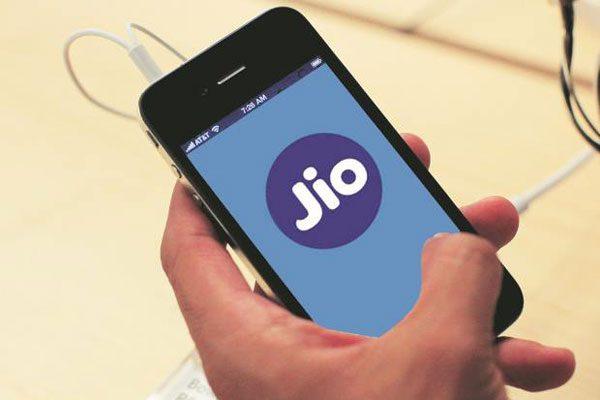 Reliance Jio Offers to Customers
