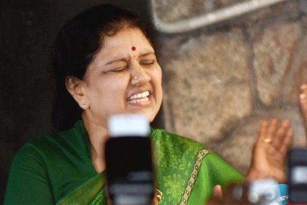 Sasikala Suicide Letter to Governor