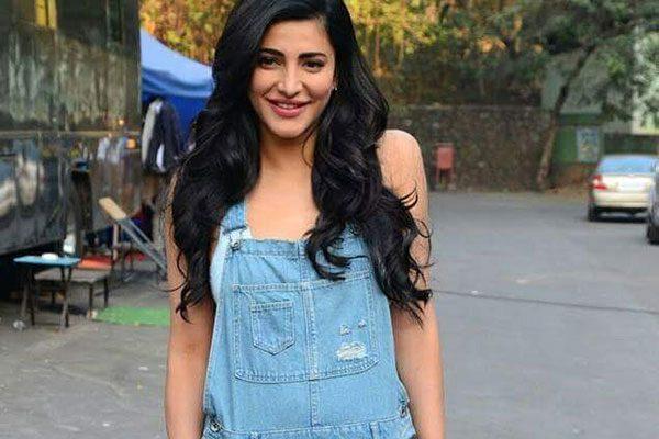 Shruti Haasan The Face of Baahubali Contender?