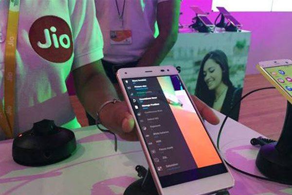 TRAI Regulates Reliance JIO Tarrifs