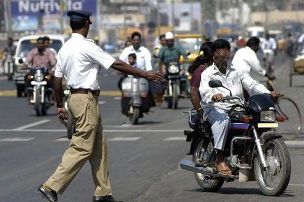 Two-wheelers to  have permanently lit headlights