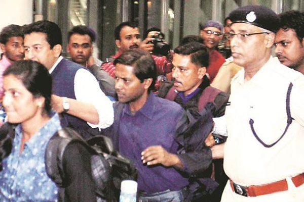 Udayan Das Who Slept on His GF Tomb Killed His Parents Too!