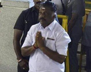 Will Another Chaiwala O Panneerselvam Make History