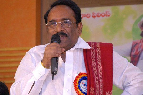 paruchuri gopala krishna comments on telangana cm kcr