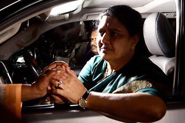 supreme court refuses to give time to Sasikala natarajan 