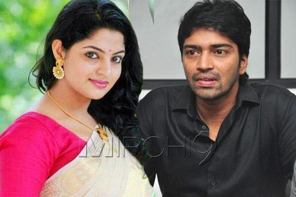 Naresh Gets into Trouble After Clicking Selfie With A Girl