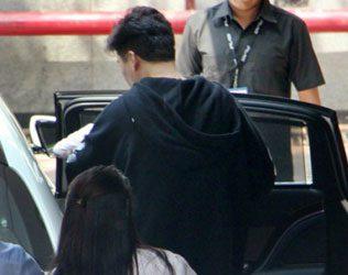 Director karan Johar Takes His Twins Home
