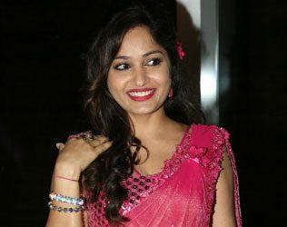 Maadhavi Latha On Telugu Film Industry
