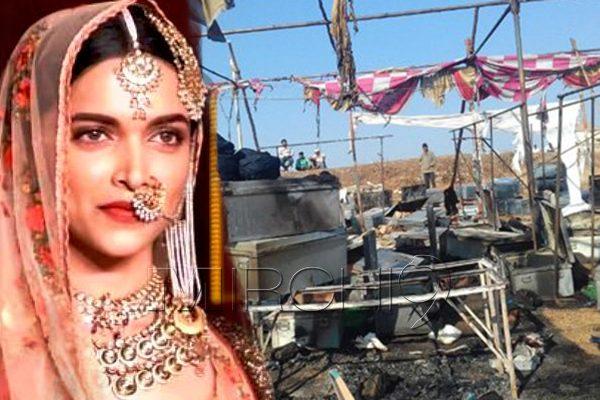 Padmavati-set-burnt-in-Kolhapur