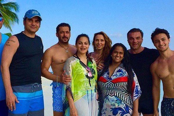 Salman Khan Rumoured Girlfriend Iulia Vantur is Back