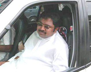Sasikala's Nephew TTV Dinakaran Contesting in Jayalalithaa's Seat